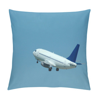 Personality  Aircraft Taking Off Pillow Covers