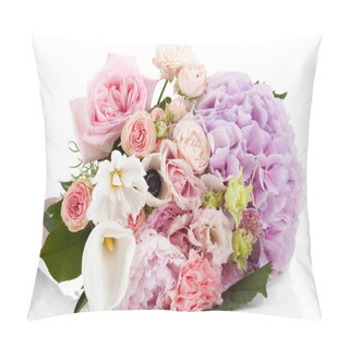 Personality  Beautiful Professional Dishevelled Bouquet Of Flowers Isolated On White Background Pillow Covers