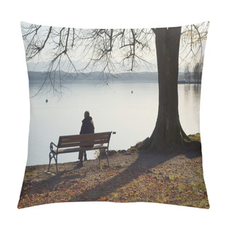 Personality  Lonely Man Pillow Covers