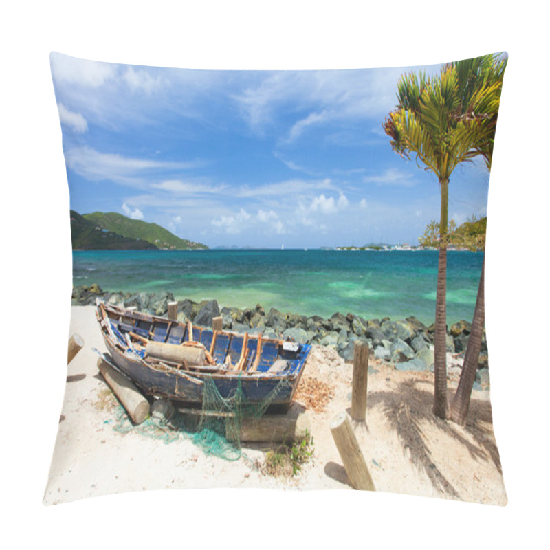 Personality  Beautiful tropical coast at Caribbean pillow covers