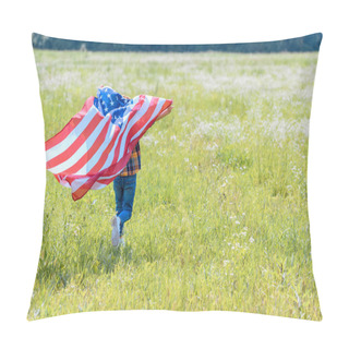 Personality  Back View Of Child Running In Field With American Flag In Hands Pillow Covers