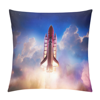 Personality  Space Shuttle In The Sky Pillow Covers