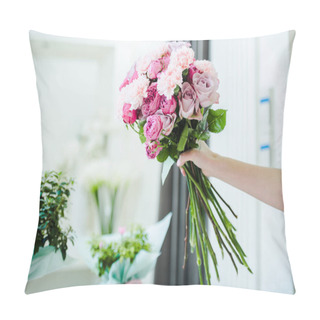 Personality  Cropped View Of Woman Holding Pink Bouquet Of Roses And Carnations In Hand Pillow Covers