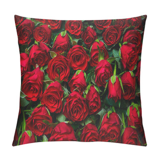 Personality  Background Of Red Roses Flowers Pillow Covers