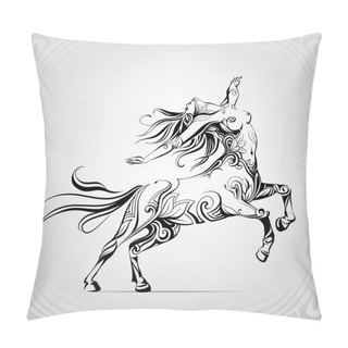 Personality  Woman Centaur In Jump Pillow Covers