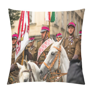 Personality  Polish Cavalry In Historical City Pillow Covers