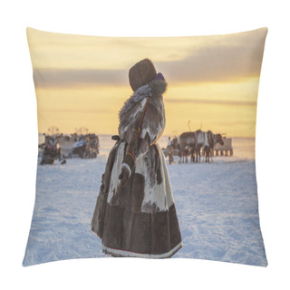 Personality  Far North, Yamal Peninsula, Reindeer Herder's Day, Local Residents In National Clothes Of Nenets Pillow Covers