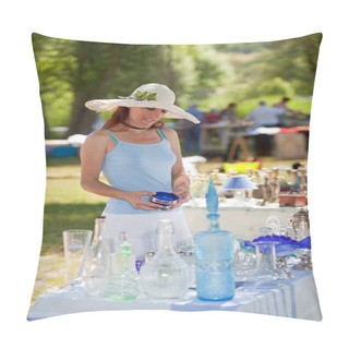 Personality  Woman Buying Antique Collectibles Pillow Covers