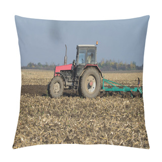 Personality  Tractor Plowing Pillow Covers