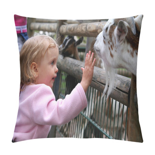 Personality  In The Zoo Pillow Covers
