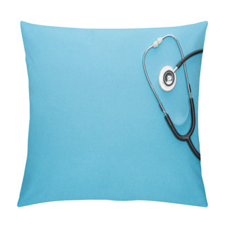 Personality  Top View Of Stereoscope On Blue Background With Copy Space Pillow Covers