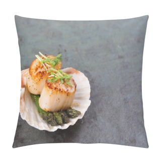 Personality  Sear Sacllops Pillow Covers