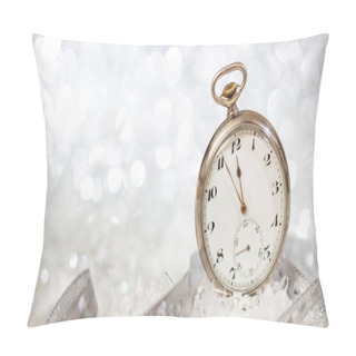 Personality  New Years Eve Party Celebration. Minutes To Midnight On An Old Fashioned Watch, Bokeh Festive Background, Banner Pillow Covers