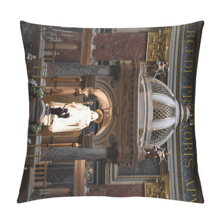Personality  Budapest, Hungary 04.24.2019: Beautiful St. Stephen's Basilica, In Hungarian Szent Istvan Bazilika. The Basilica Is Named In Honor Of Stephen, First King Of Hungary Pillow Covers
