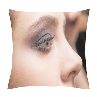 Personality  Female Eye With Make-up Pillow Covers