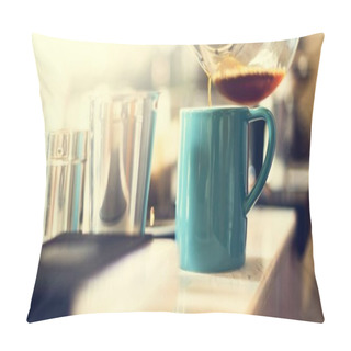 Personality  Barista Pouring Coffee Into The Cup Pillow Covers