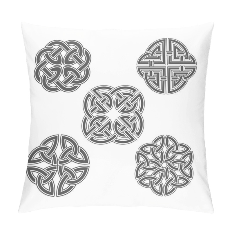 Personality  Vector celtic knot. Ethnic ornament. pillow covers