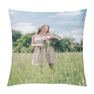 Personality  Beautiful Smiling Woman Holding Bouquet Of Flowers While Standing In Field Alone Pillow Covers