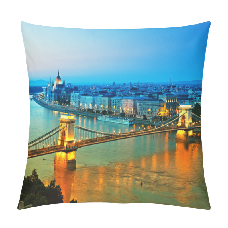 Personality  Budapest skyline by night pillow covers