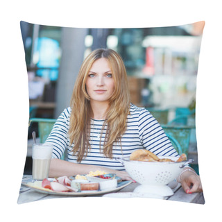 Personality  Young Woman Having Healthy Breakfast In Outdoor Cafe Pillow Covers