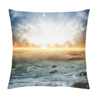 Personality  Beautiful Sunrise On Sea Pillow Covers