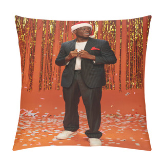 Personality  Excited African American Man In Santa Hat And Suit Looking Away Near Shiny Tinsel On Red Backdrop Pillow Covers
