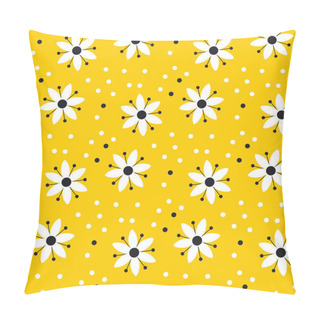 Personality  Naive Simple Yellow Geometric Flower Seamless Pattern Pillow Covers