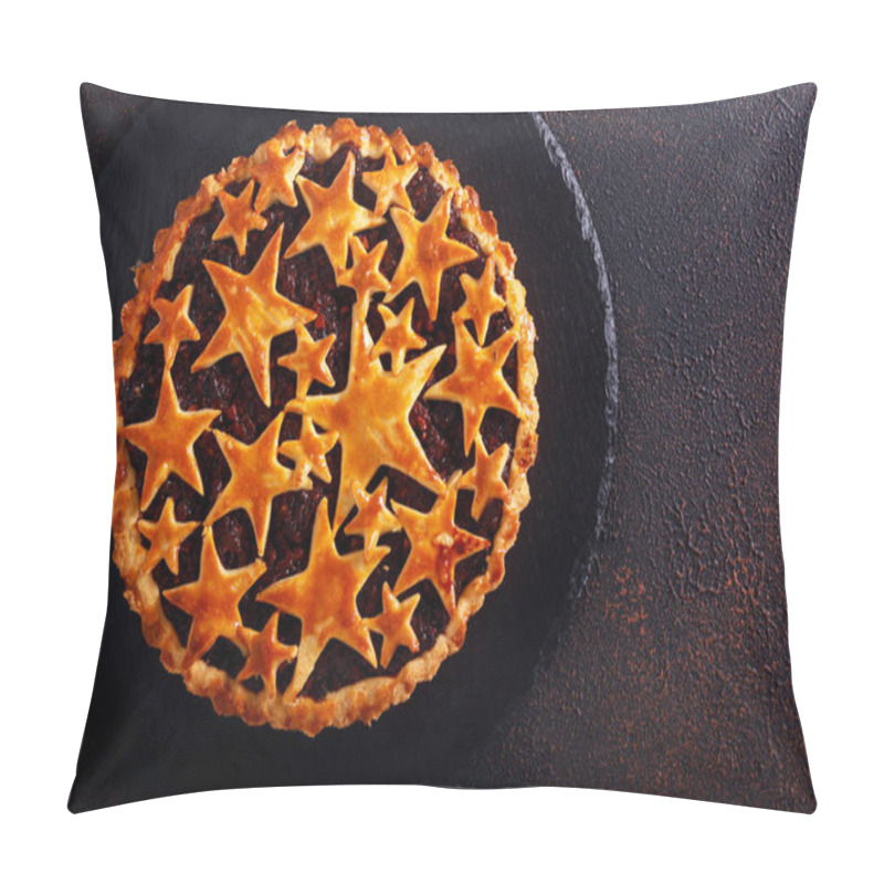 Personality  Mincemeat pie over dark background, top view pillow covers