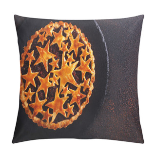 Personality  Mincemeat Pie Over Dark Background, Top View Pillow Covers