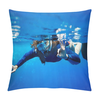 Personality  Scuba Diver Woman In Blue Water. Pillow Covers