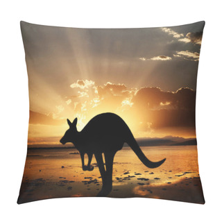 Personality  Kangaroo On Sunset Pillow Covers