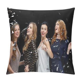 Personality  Happy Young Women Dancing At Night Club Disco Pillow Covers