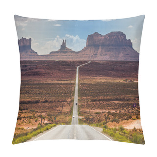 Personality  The Road To The Monument Pillow Covers