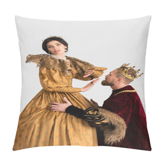 Personality  King Asking For Forgiveness Queen In Crown Isolated On Grey  Pillow Covers