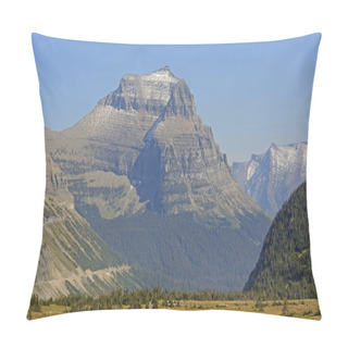 Personality  Eroded Mountain From A Mountain Pass Pillow Covers