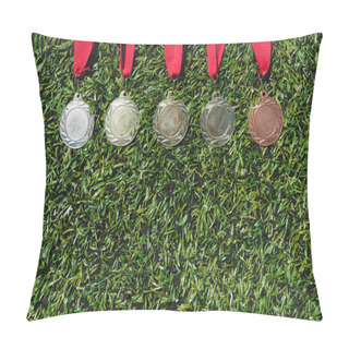 Personality  Various Medals On Grass Pillow Covers