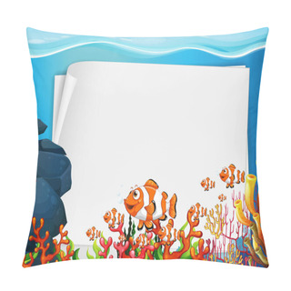 Personality  Blank Paper Template With Exotic Fishes Cartoon Character In The Underwater Scene Illustration Pillow Covers