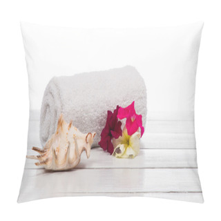 Personality  White Towel Pillow Covers