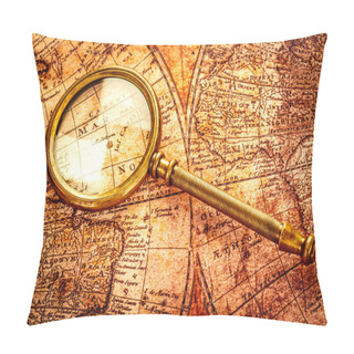 Personality  Vintage Magnifying Glass Lies On An Ancient World Map Pillow Covers