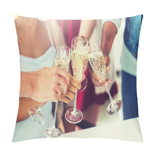 Personality  Friends Clinking Glasses Of Champagne At Party Pillow Covers