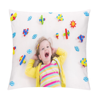 Personality  Little Girl Playing With Wooden Airplane Pillow Covers