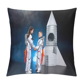 Personality  Kids Playing Astronauts Pillow Covers