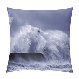 Personality  Heavy Storm Pillow Covers