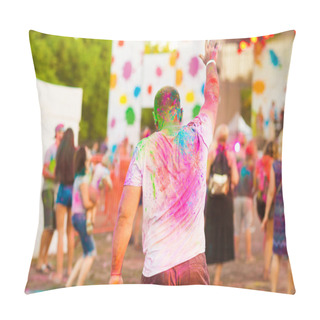 Personality  Guy Celebrate Holi Festival Pillow Covers