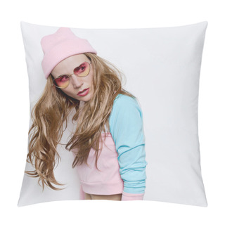 Personality  Pretty Brunette Model. Autumn -spring Fashion Outfit. Hipster Tr Pillow Covers