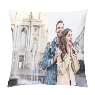 Personality  Excited Woman And Man Together Near Fountain In City Pillow Covers