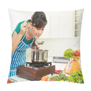 Personality  Woman Is Tasting Her Cooking Pillow Covers