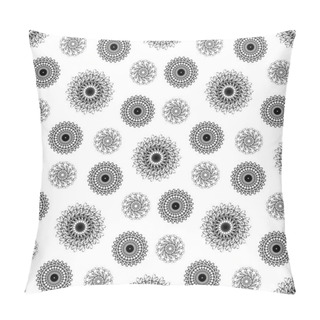 Personality  Seamless Pattern With Circle Shaped Snowflakes-like Flowers Pillow Covers