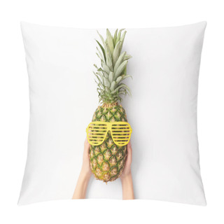 Personality  Cropped View Of Woman Holding Pineapple In Sunglasses On White Background Pillow Covers