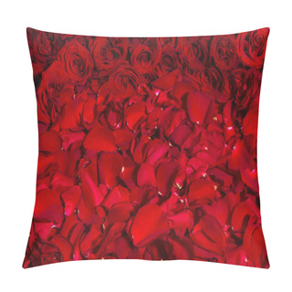 Personality  Red Roses Close-up, Texture Of Flowers. Pillow Covers